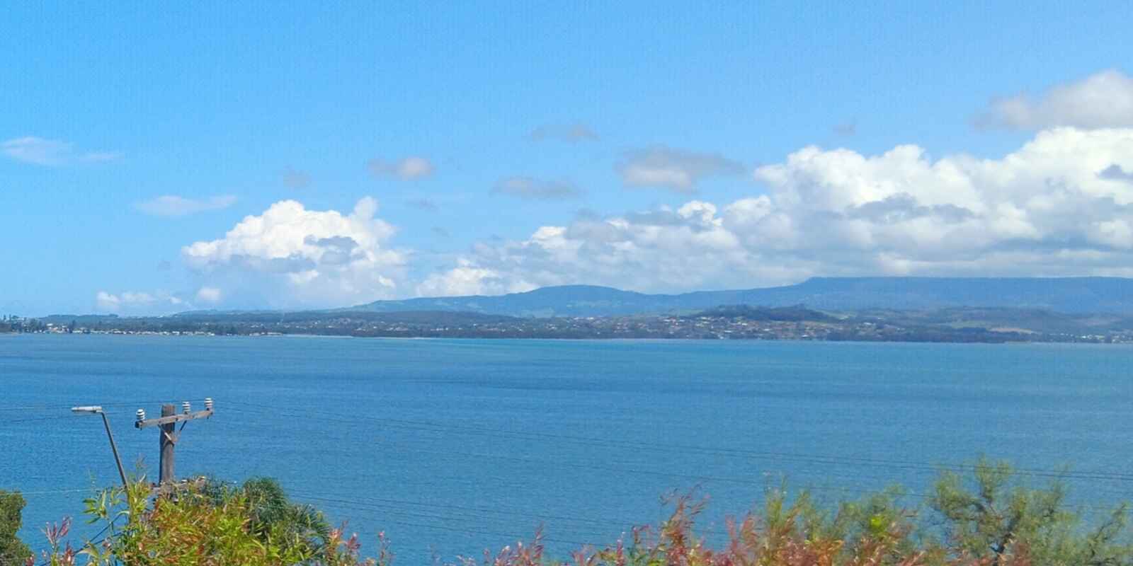 274 Northcliffe Drive Lake Heights 274 Northcliffe Drive Lake Heights