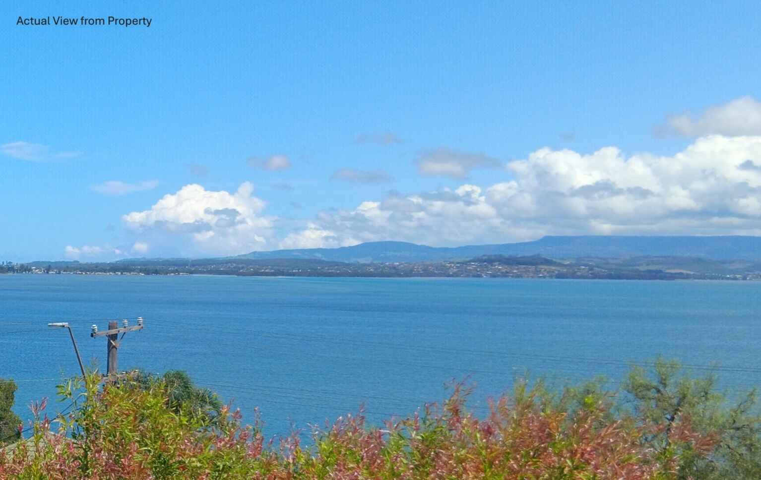 274 Northcliffe Drive Lake Heights 274 Northcliffe Drive Lake Heights