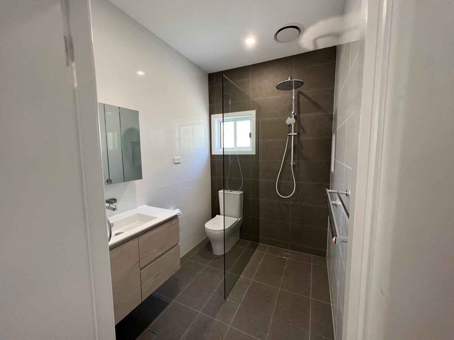 15A Alkera Crescent West Wollongong