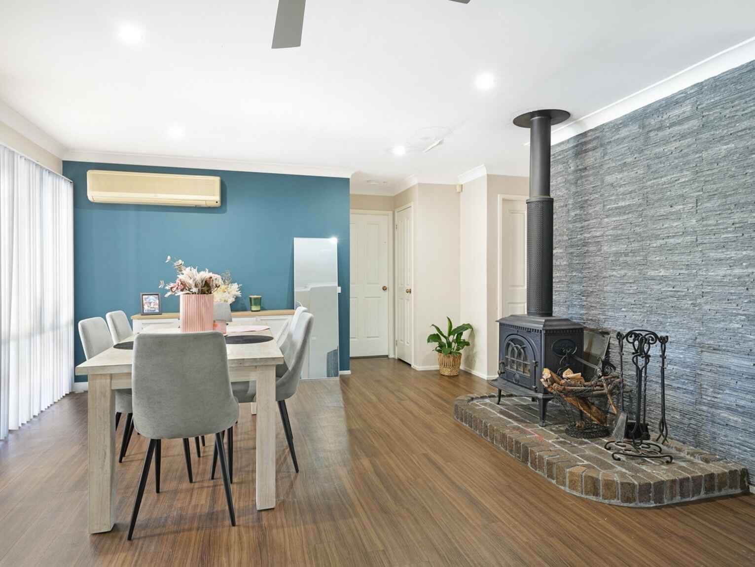 6 Ellenborough Place Horsley