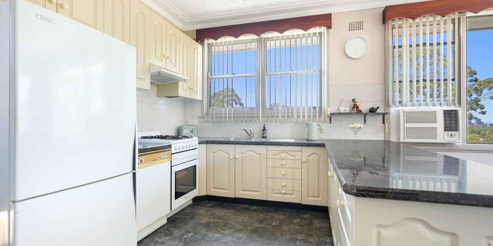 72 Murphys Avenue Keiraville