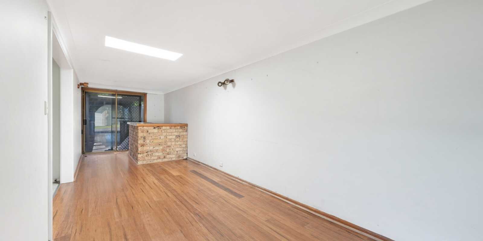 22 Bimbadeen Avenue West Wollongong