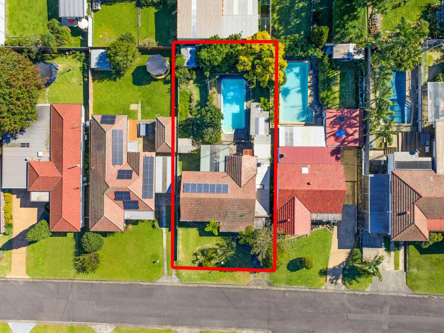 22 Bimbadeen Avenue West Wollongong